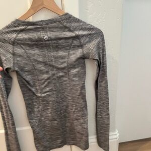 lululemon athletica Gray Long Sleeve Top